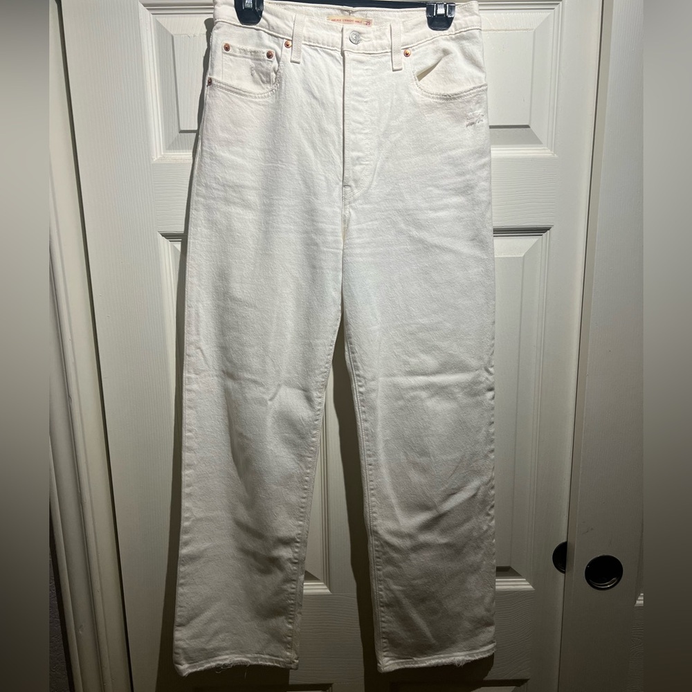 Levi’s ribcage straight ankle jeans
